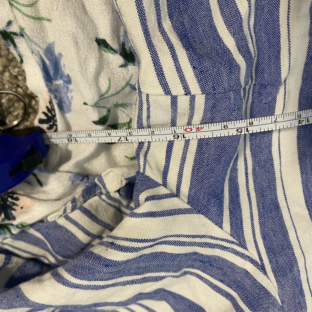 CAbi 5343 Wing Top Blue White Striped Linen Blend Blouse Crop Keyhole Size Small - Picture 4 of 10
